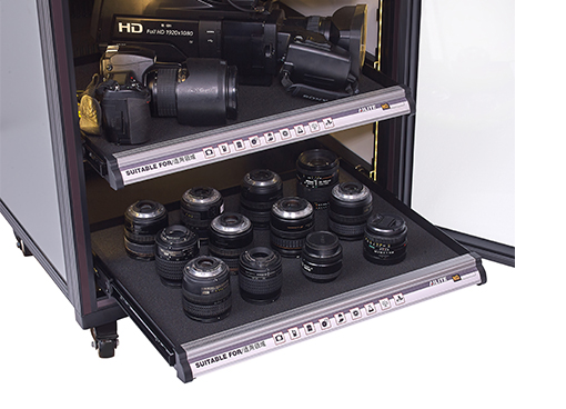 GP-500L上中下三门抽屉式门打开存放物品-1.jpg